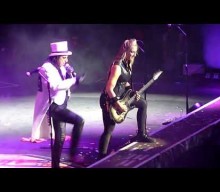 AIRBOURNE’s JOEL O’KEEFFE Joins ALICE COOPER On Stage In Melbourne (Video)