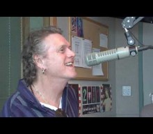 DEF LEPPARD’s RICK ALLEN: ‘I Was Really Devastated’ When NEIL PEART Died