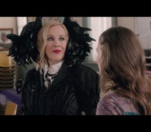 Schitt’s Creek Cast to Take Final Bow with Farewell Tour
