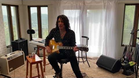 KISS’s PAUL STANLEY: How I Wrote ‘Love Gun’ (Video)
