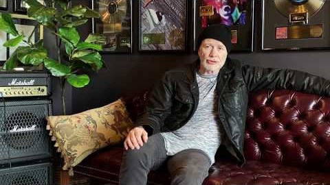 DAVE MUSTAINE Is ‘Putting The Final Touches On A New Book And Working On The New MEGADETH Album’