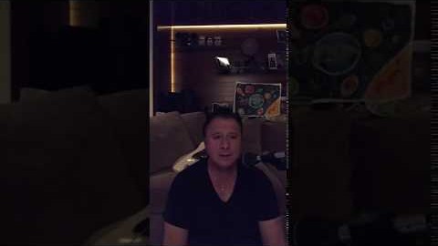 Watch Ex-JOURNEY Frontman STEVE PERRY Sing BEACH BOYS’ ‘In My Room’ While In Quarantine