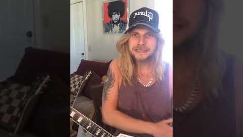 JUDAS PRIEST’s RICHIE FAULKNER Says He’s Played Some Of His Best Shows ‘In Little Sweaty S**tholes’