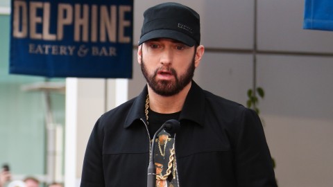 Eminem tweets phone number to his fans: “Text me, I’ll hit you back”