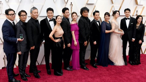 Film Academy “considers postponing Oscars” due to coronavirus