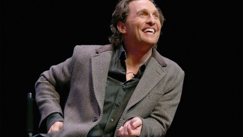 Matthew McConaughey delivers 110,000 masks to Texas hospitals
