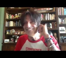 TOMMY LEE Clarifies His Involvement With New TYLA YAWEH/POST MALONE Song ‘Tommy Lee’