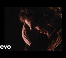 PEARL JAM Releases Uncensored Version Of ‘Jeremy’ Video For First Time