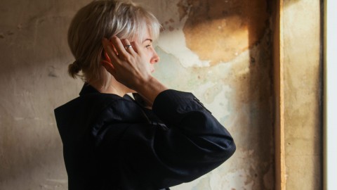 Fenne Lily releases new single and music video ‘Berlin’
