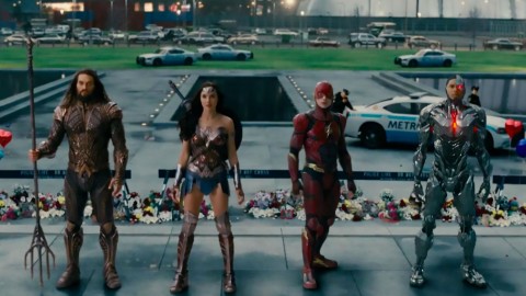 Zack Snyder is set to shoot new ‘Justice League’ scenes next month