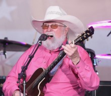 Country music hall of famer Charlie Daniels has died