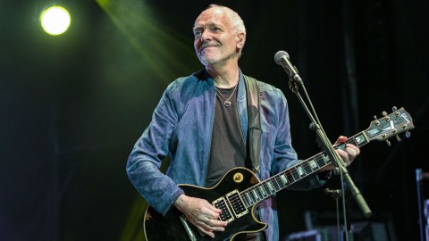 Peter Frampton launches new ‘Frampton Stays Inside!’ coronavirus-themed merch