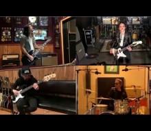 Watch LZZY HALE, SLASH, GILBY CLARKE And MATT SORUM Cover THE BEATLES’ ‘Come Together’