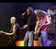 DEEP PURPLE’s ROGER GLOVER: Why IAN GILLAN Refuses To Sing ‘Child In Time’