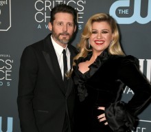 Watch Kelly Clarkson cover The Killers’ classic single ‘Mr Brightside’