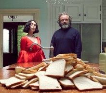 Michael Sheen hands back OBE so he can air views on the monarchy