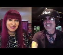 MÖTLEY CRÜE’s TOMMY LEE Says He’s Been Sober For A Year: ‘I Was Drinking Two Gallons’ Of Vodka A Day