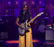 H.E.R. backs #EndSARS protests during ‘SNL’ performance