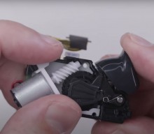 PS5 controller teardown shows its adaptive triggers in action