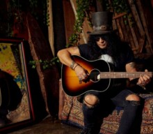SLASH: ‘Victoria’ Les Paul Standard Goldtop Guitar Joins Gibson Slash Collection