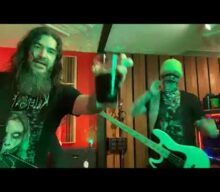MACHINE HEAD’s ROBB FLYNN And JARED MACEACHERN Cover IRON MAIDEN, METALLICA And SYSTEM OF A DOWN (Video)
