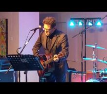 Watch Ex-METALLICA Bassist JASON NEWSTED Perform Cover Of JASON ISBELL’s ‘Cover Me Up’