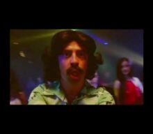 FOO FIGHTERS Cover BEE GEES’ ‘You Should Be Dancing’