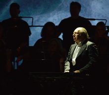 Hans Zimmer announces plans to compose “an orchestra” of ringtones