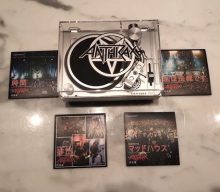 ANTHRAX To Release Custom Mini-Turntable And Bundle Featuring Four 3-Inch Vinyl Discs