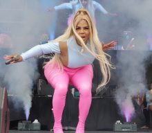 Lil’ Kim to publish memoir titled ‘The Queen Bee’