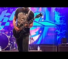 Watch GEORGE LYNCH Rejoin DOKKEN On Stage In Ashland, Virginia