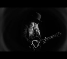 ALICE IN CHAINS’ JERRY CANTRELL: More ‘Brighten’ Solo Album Details Revealed