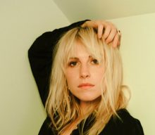 Hayley Williams announces physical release of ‘Flowers for Vases / descansos’