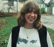 Clairo – ‘Sling’ review: meditations on motherhood inspired by ’70s songwriting greats
