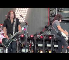 Watch Makeup-Less KISS Play ‘Shock Me’ And ‘Got To Choose’ During Soundcheck In Tampa