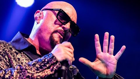 Watch GEOFF TATE Perform QUEENSRŸCHE’s Entire ‘Empire’ And ‘Rage For Order’ Albums In Montclair, California