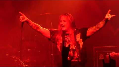 Watch SEBASTIAN BACH Perform SKID ROW’s Entire ‘Slave To The Grind’ Album In Philadelphia