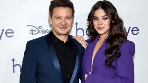 Hailee Steinfeld says Jeremy Renner was an “ally” on ‘Hawkeye’ set