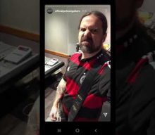 DE LA TIERRA Feat. SEPULTURA’s ANDREAS KISSER: Third Album Recording Sessions Underway