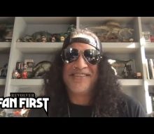 SLASH Recalls Jamming With AXL ROSE For First Time: ‘That’s When I Realized Where Music And Vocals Really Meet’