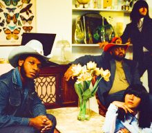 Khruangbin and Leon Bridges announce new joint EP, share music video for ‘B-Side’