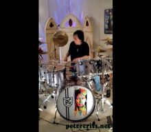 Original KISS Drummer PETER CRISS Rings In 2022 By Sharing Video Of New Drum Solos