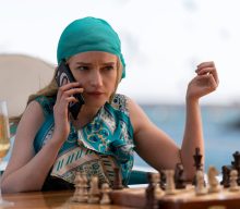 ‘Inventing Anna’ review: one-woman con goes on (and on)