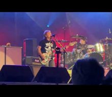 Watch MICHAEL ANTHONY Sing VAN HALEN’s ‘Ain’t Talkin’ ‘Bout Love’ At FLORIDA STRAWBERRY FESTIVAL
