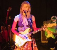 Dora Jar live in London: pop disruptor flexes her theatrical muscle