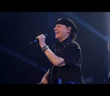 SCORPIONS Singer KLAUS MEINE Explains ‘Wind Of Change’ Lyric Change: ‘It’s Not The Time To Romanticize Russia’