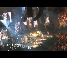 Are JON BON JOVI’s Vocals ‘Livin’ On A Prayer’? The Early Verdict On BON JOVI’s Current Tour