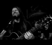 COHEED AND CAMBRIA Shares Acoustic Cover Of KISS’s ‘Love Gun’