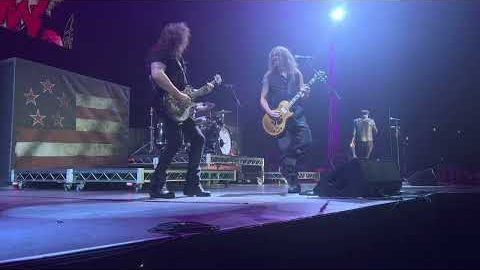 SKID ROW Guitarist Says ‘Something Wasn’t Working Correctly’ With ZP THEART, ‘Stars Aligned’ When ERIK GRÖNWALL Joined