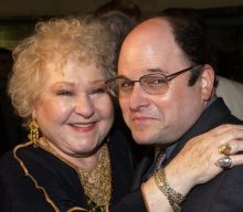 Jason Alexander pays tribute to ‘Seinfeld’ co-star Estelle Harris: “One of my favourite people has passed”